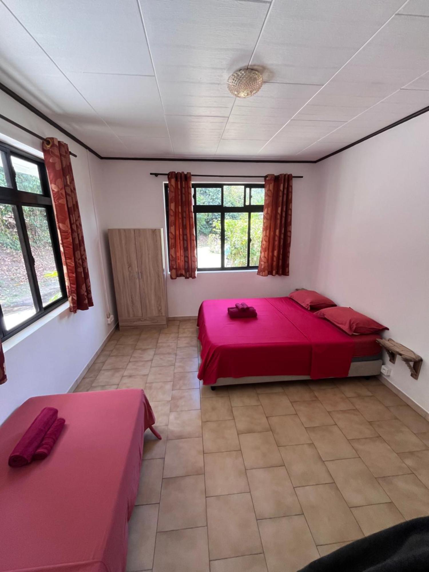 Tiki Lodge Hiva Oa Atuona Kültér fotó